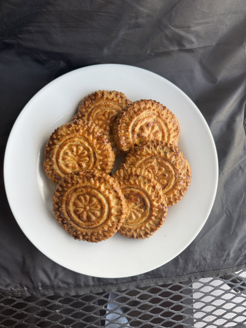 Yemeni kaak cookies on a white plate